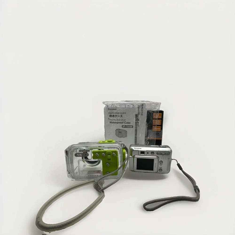 Fujifilm FinePix A500 Digital Camera Tested Excellent Condition Waterproof Case